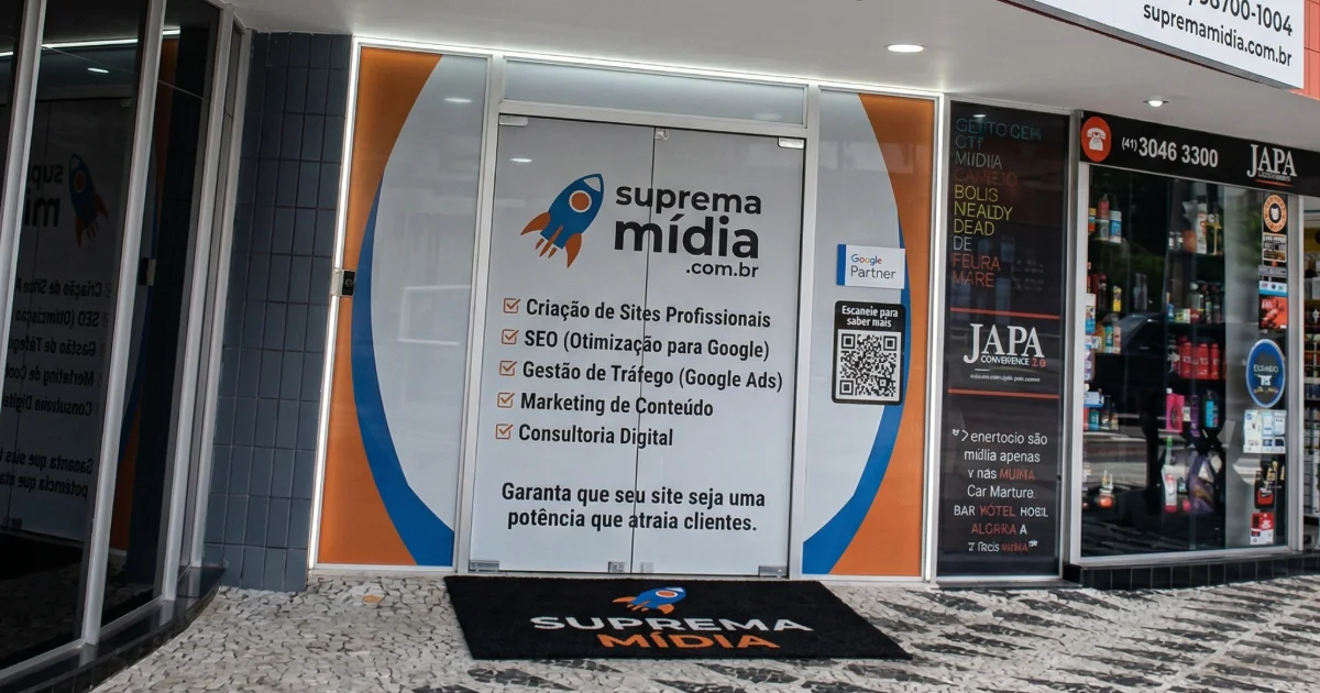 Fachada da sede própria da Suprema Mídia no Batel, Curitiba